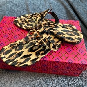 Leopard Authentic Tory Burch in mint condition size 7M. Womens